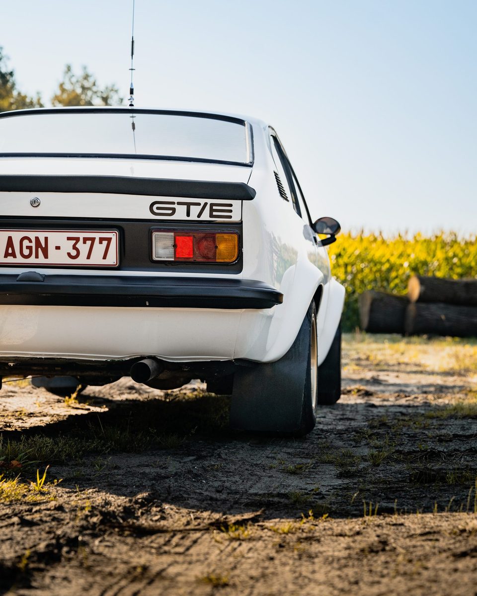 Opel Kadett C — foto 8 van 11