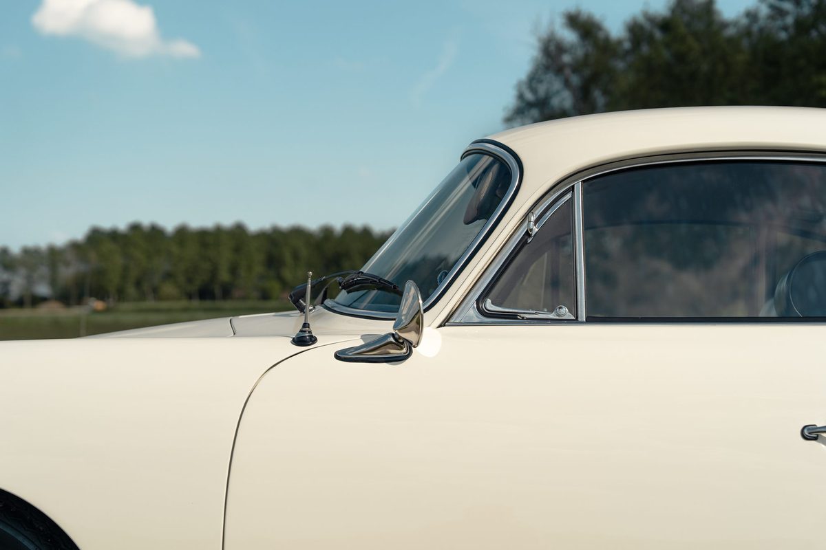 Porsche 356C — foto 6 van 14