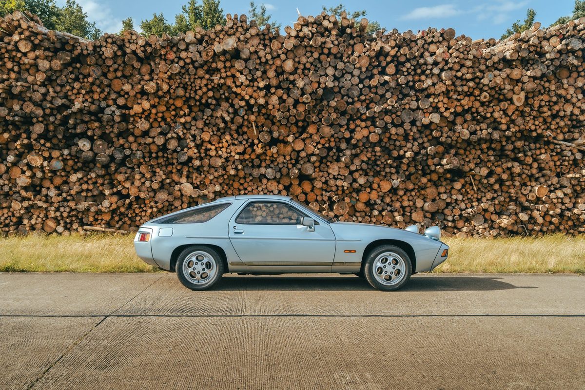 Porsche 928 — foto 12 van 33