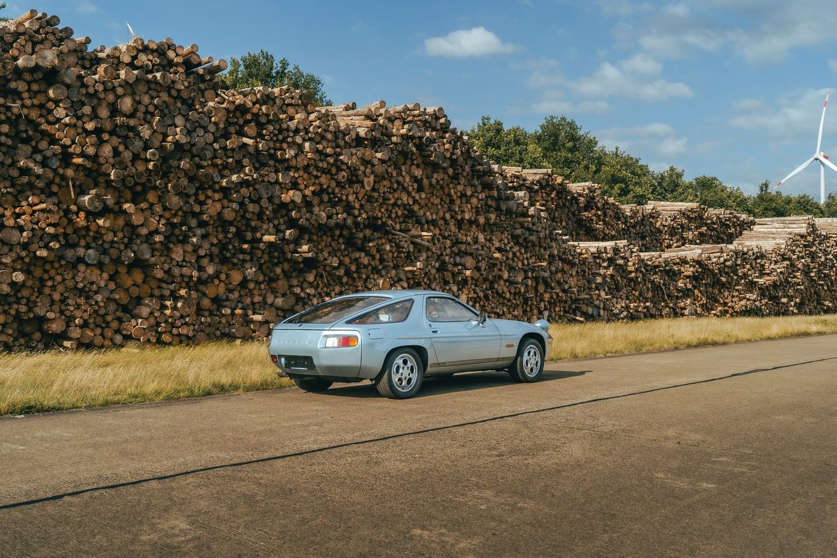Porsche 928 — foto 14 van 33