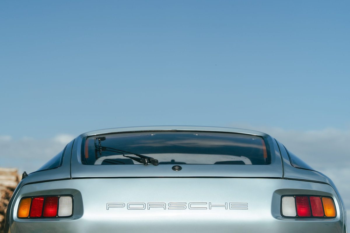 Porsche 928 — foto 28 van 33