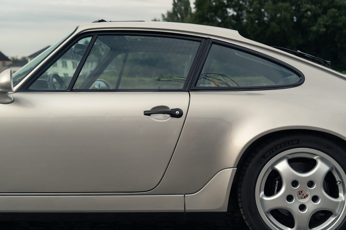 Porsche 964 Carrera 2 — foto 19 van 31