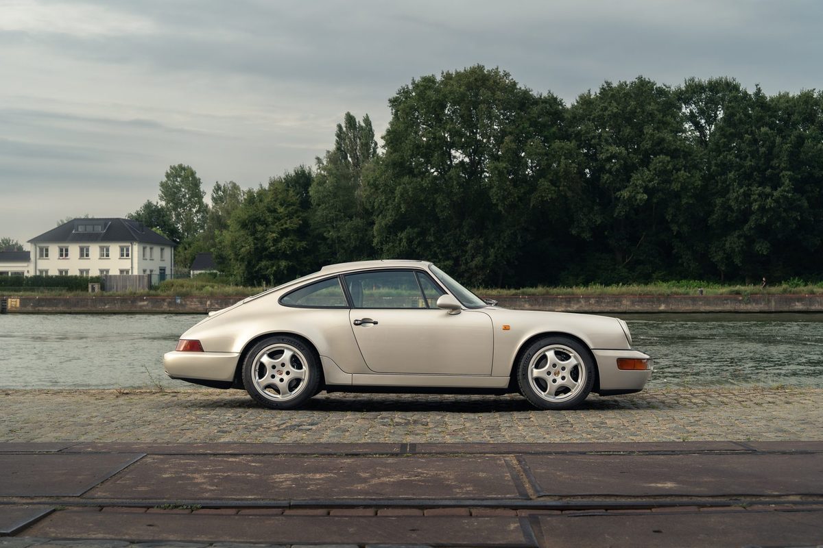 Porsche 964 Carrera 2 — foto 20 van 31