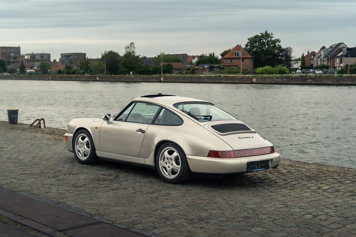 Porsche 964 Carrera 2 — foto 31 van 31