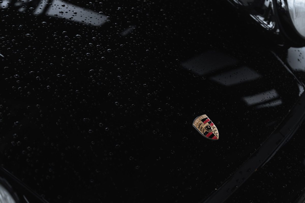 Porsche 964 Carrera 4 — foto 8 van 25