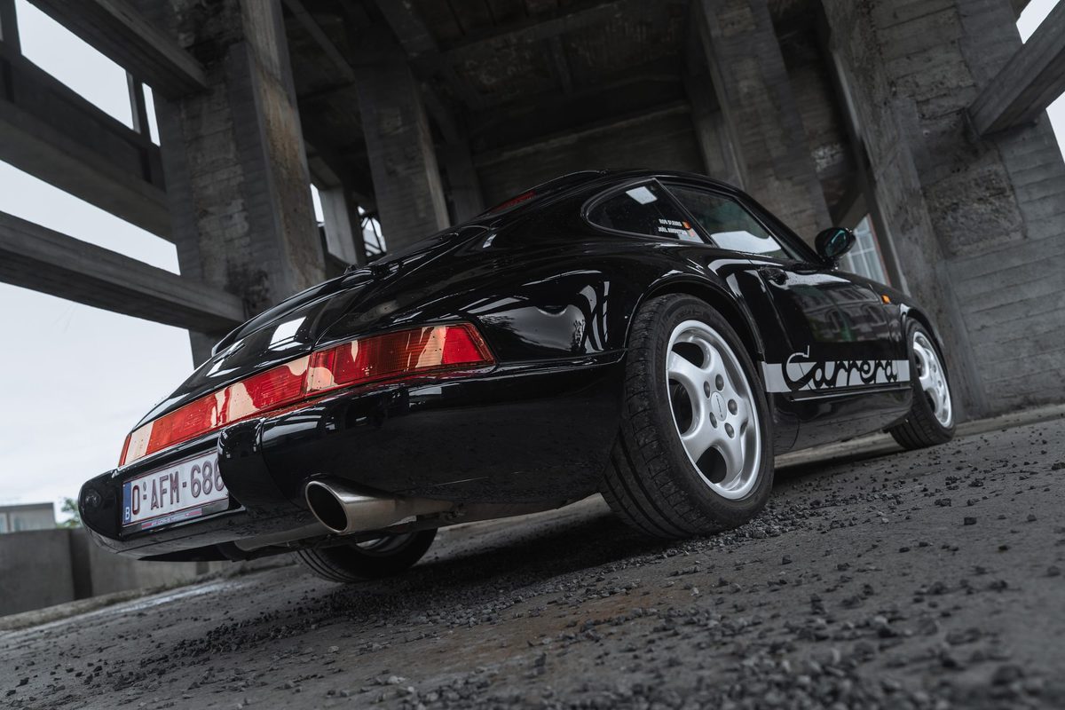 Porsche 964 Carrera 4 — foto 10 van 25