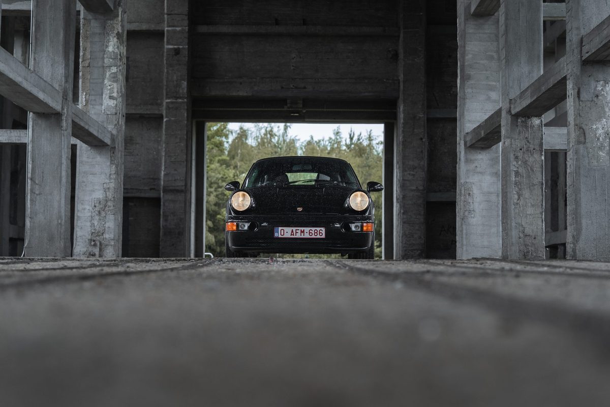 Porsche 964 Carrera 4 — foto 13 van 25