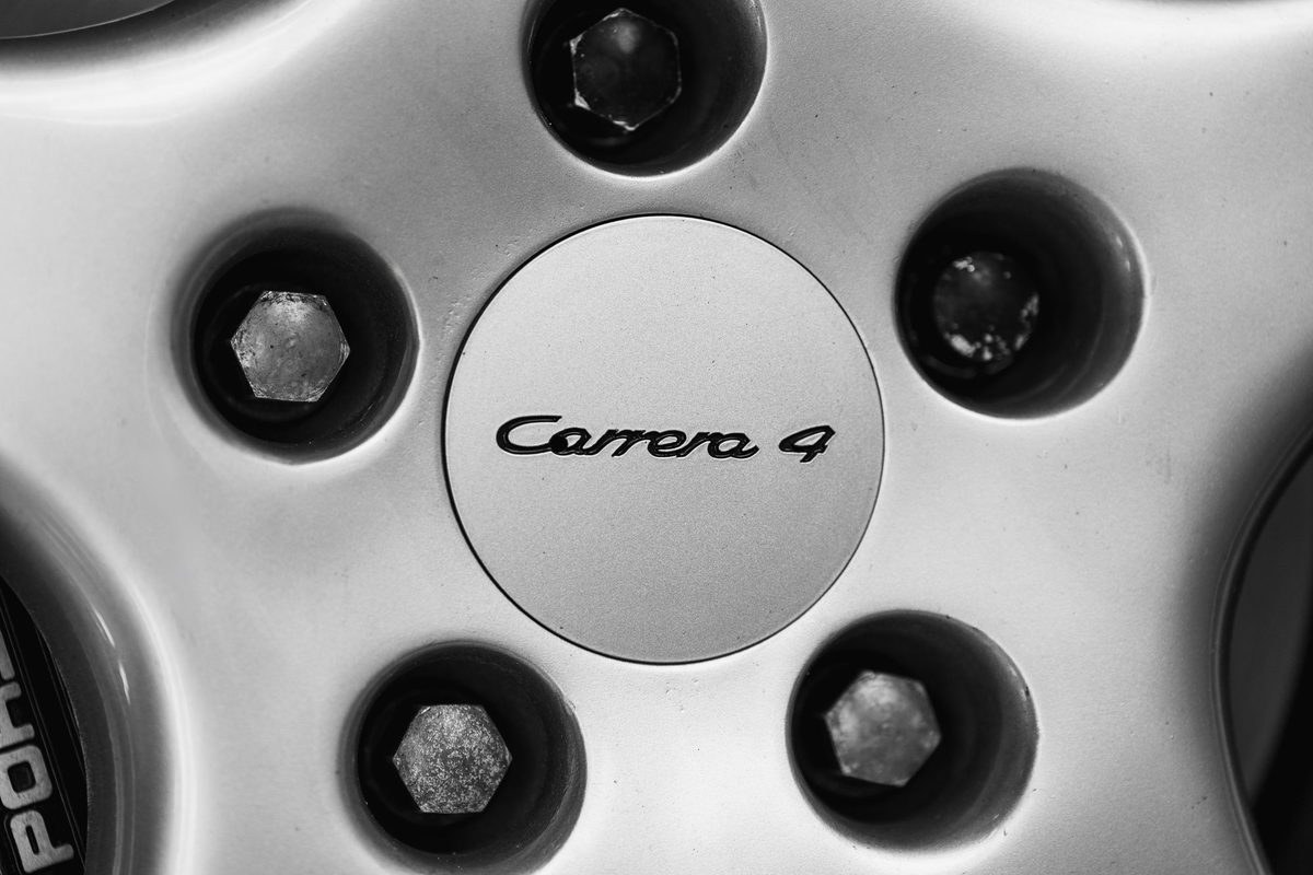 Porsche 964 Carrera 4 — foto 14 van 25