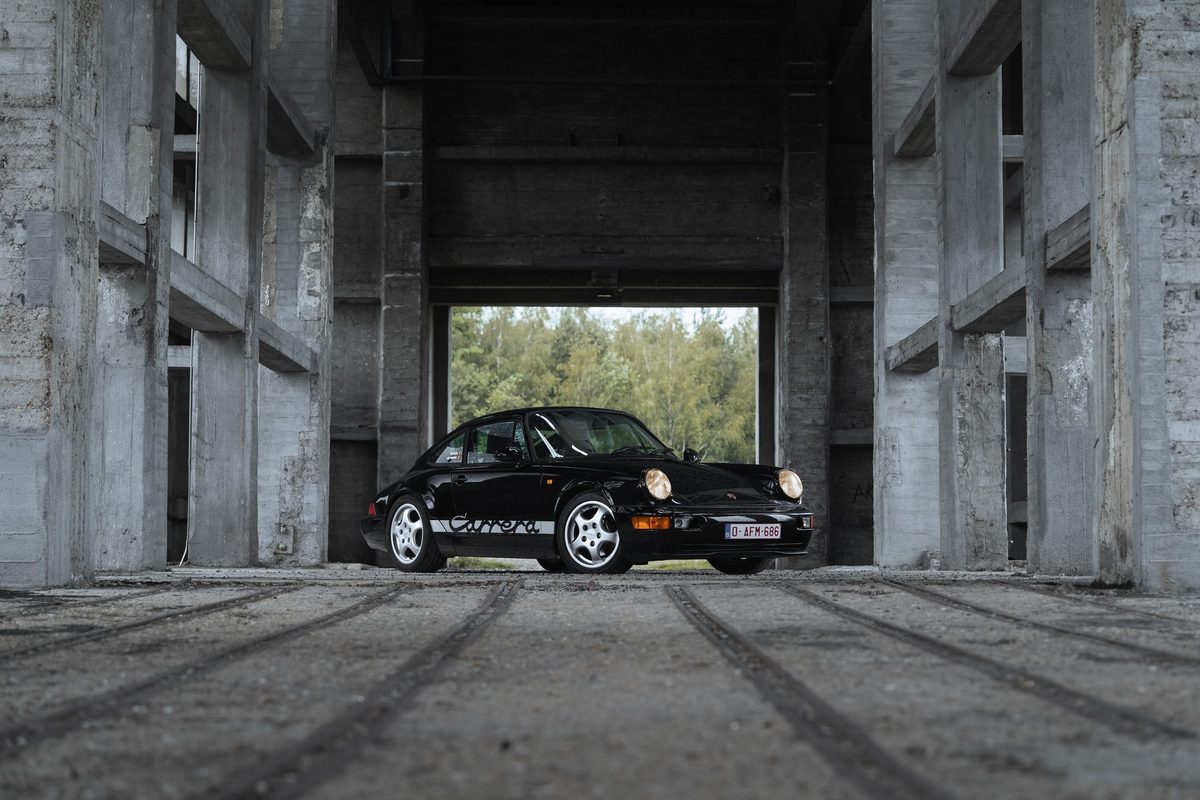 Porsche 964 Carrera 4 — foto 17 van 25