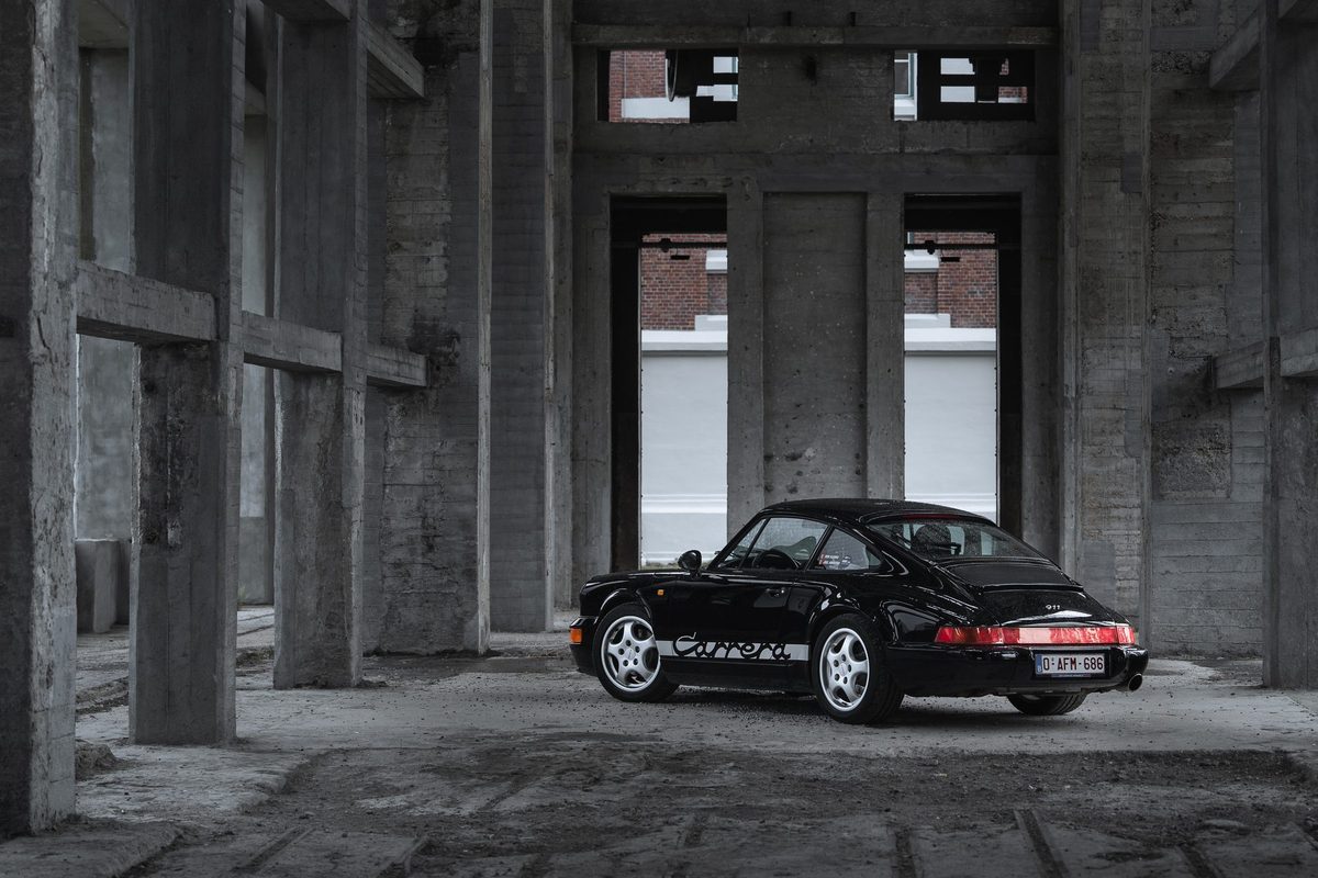 Porsche 964 Carrera 4 — foto 18 van 25