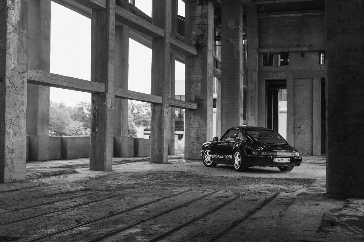 Porsche 964 Carrera 4 — foto 19 van 25