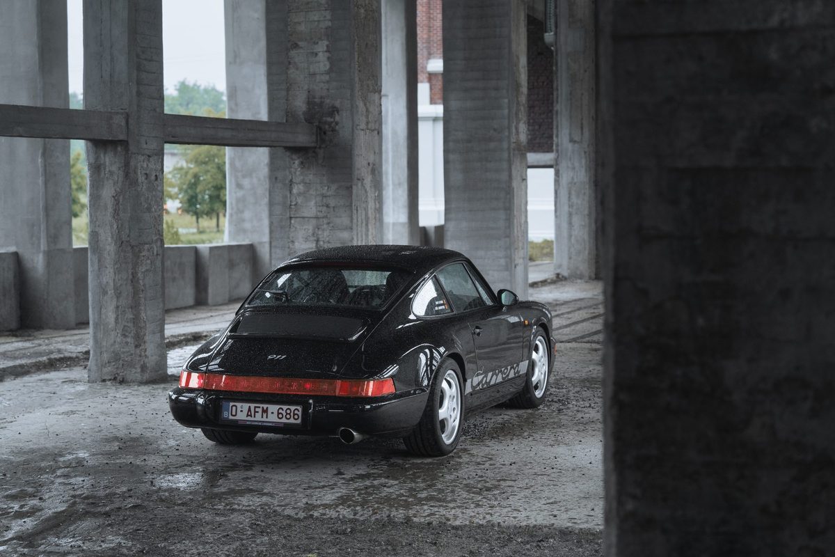 Porsche 964 Carrera 4 — foto 22 van 25