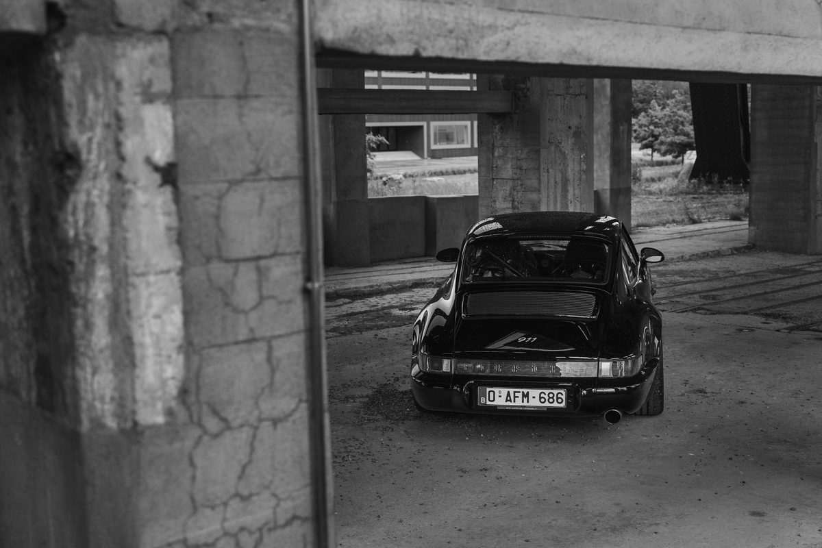 Porsche 964 Carrera 4 — foto 24 van 25