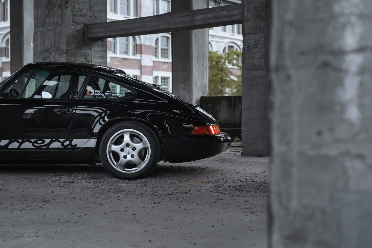 Porsche 964 Carrera 4 — foto 25 van 25
